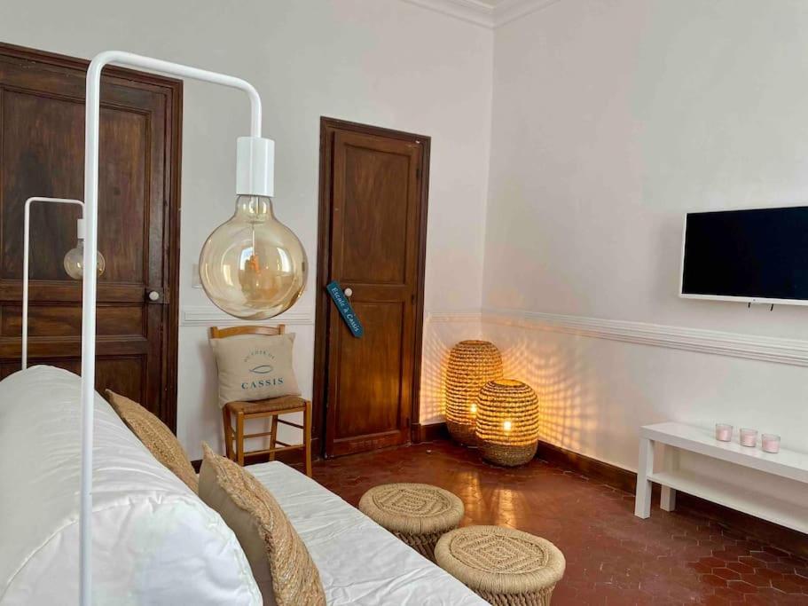 Click! Casa Lamartine Fabulous Ideal Location Walk To All!!! Cassis Eksteriør bilde