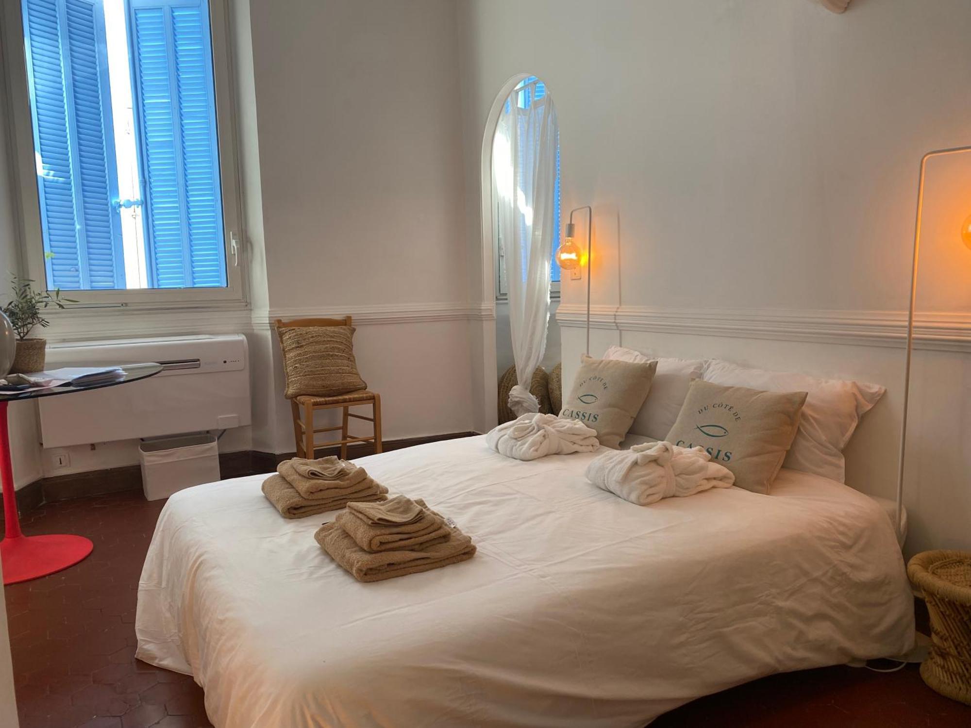 Click! Casa Lamartine Fabulous Ideal Location Walk To All!!! Cassis Eksteriør bilde